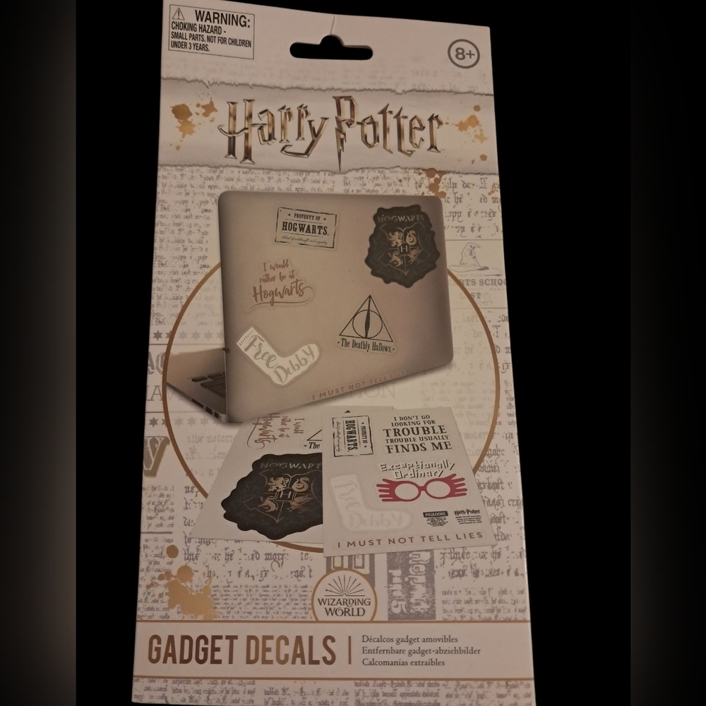 Harry Potter Puzzle, Decals, and Playing Cards Gift Set - Picture 4 of 5